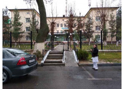 Больница для взрослых - Центральная Семейная поликлиника