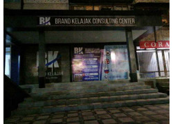 Курсы иностранных языков - Brand kelajak consulting center